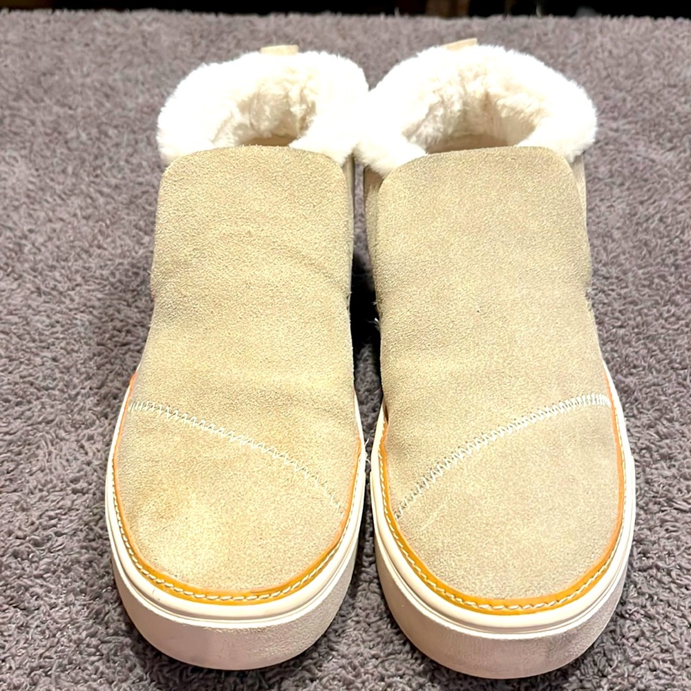 Title toms boots